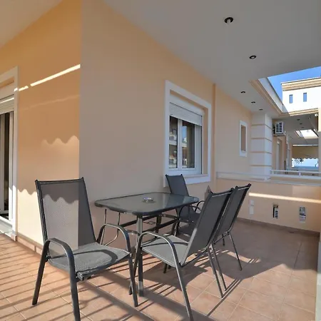 Harikleia 3* Leptokaryá